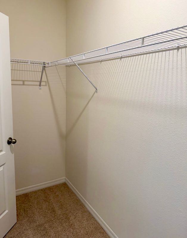 824 Horsetail Dr - Photo 3 of 39