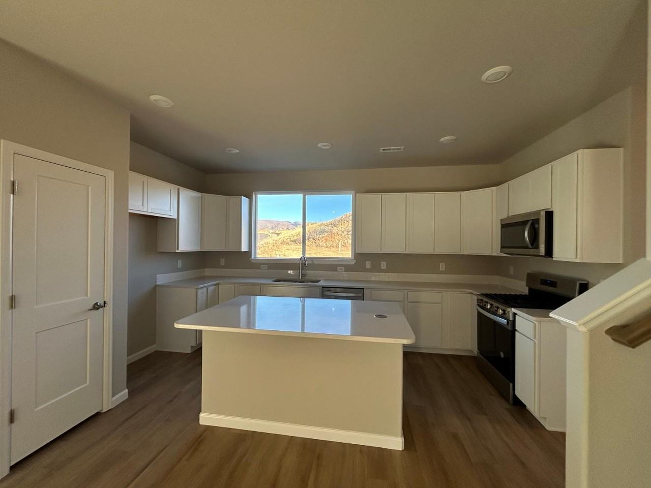 2790 Soleil Hts - Photo 2 of 23