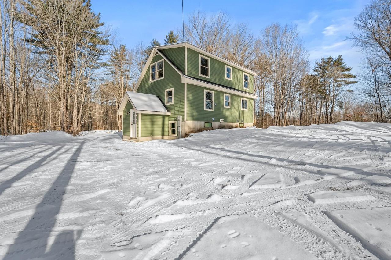 202 Colcord Pond Rd - Photo 6 of 35