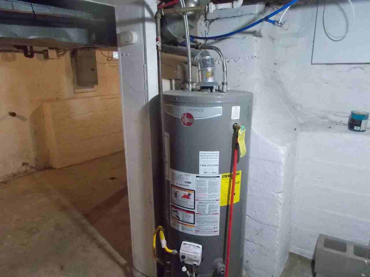 1042 Wright Ave - Photo 6 of 15