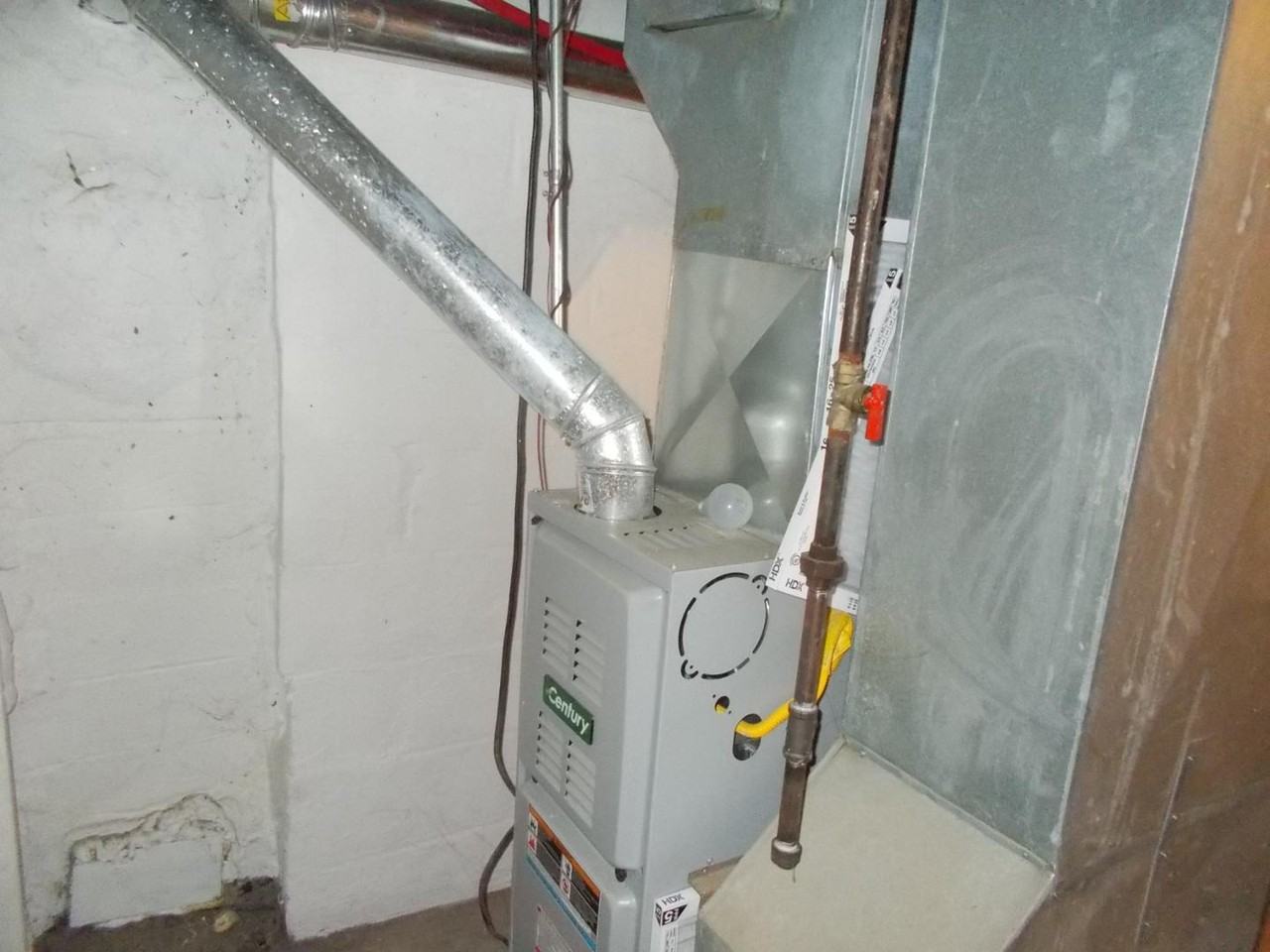 1042 Wright Ave - Photo 7 of 15