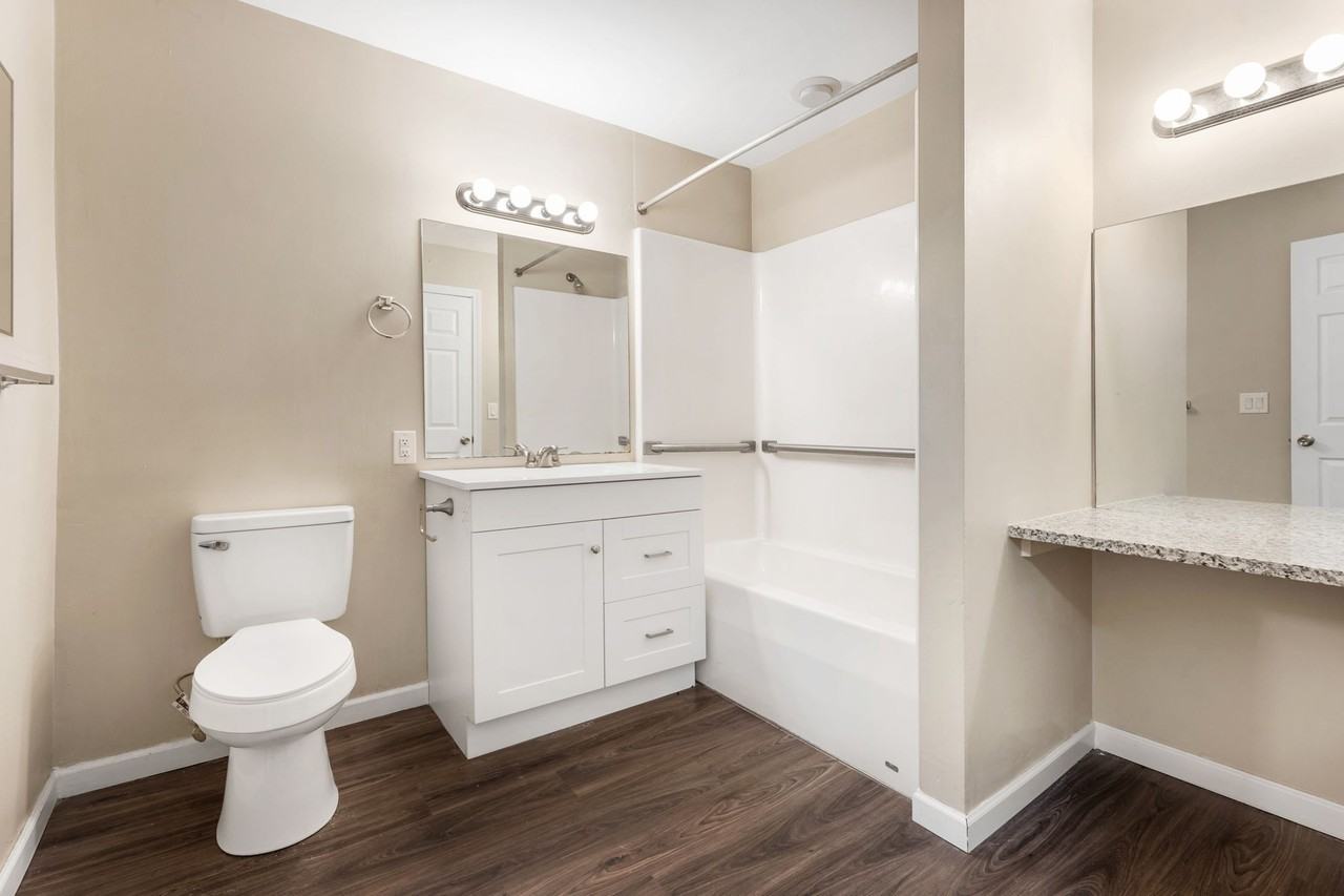 3670 S John Hix Rd #4 - Photo 5 of 13