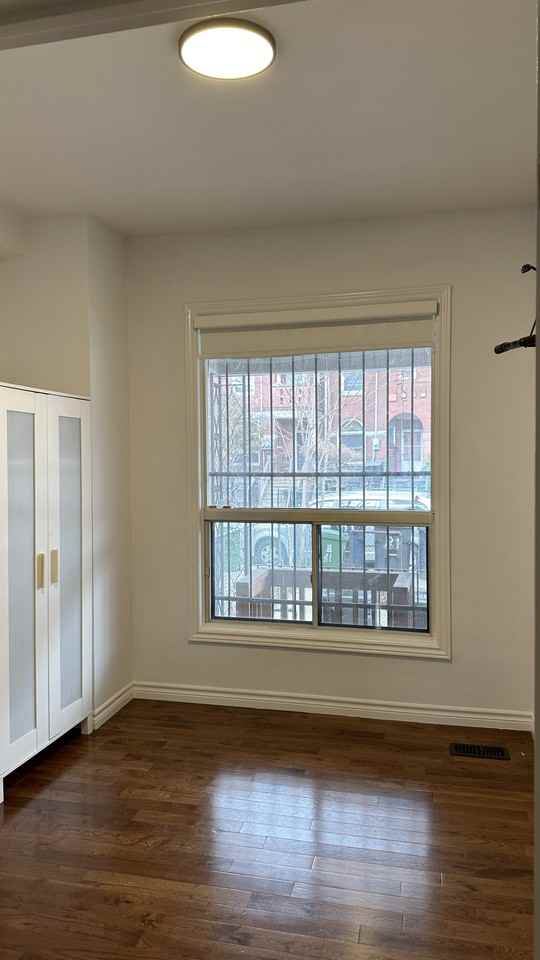 Beverley St & D'Arcy St - Photo 3 of 7