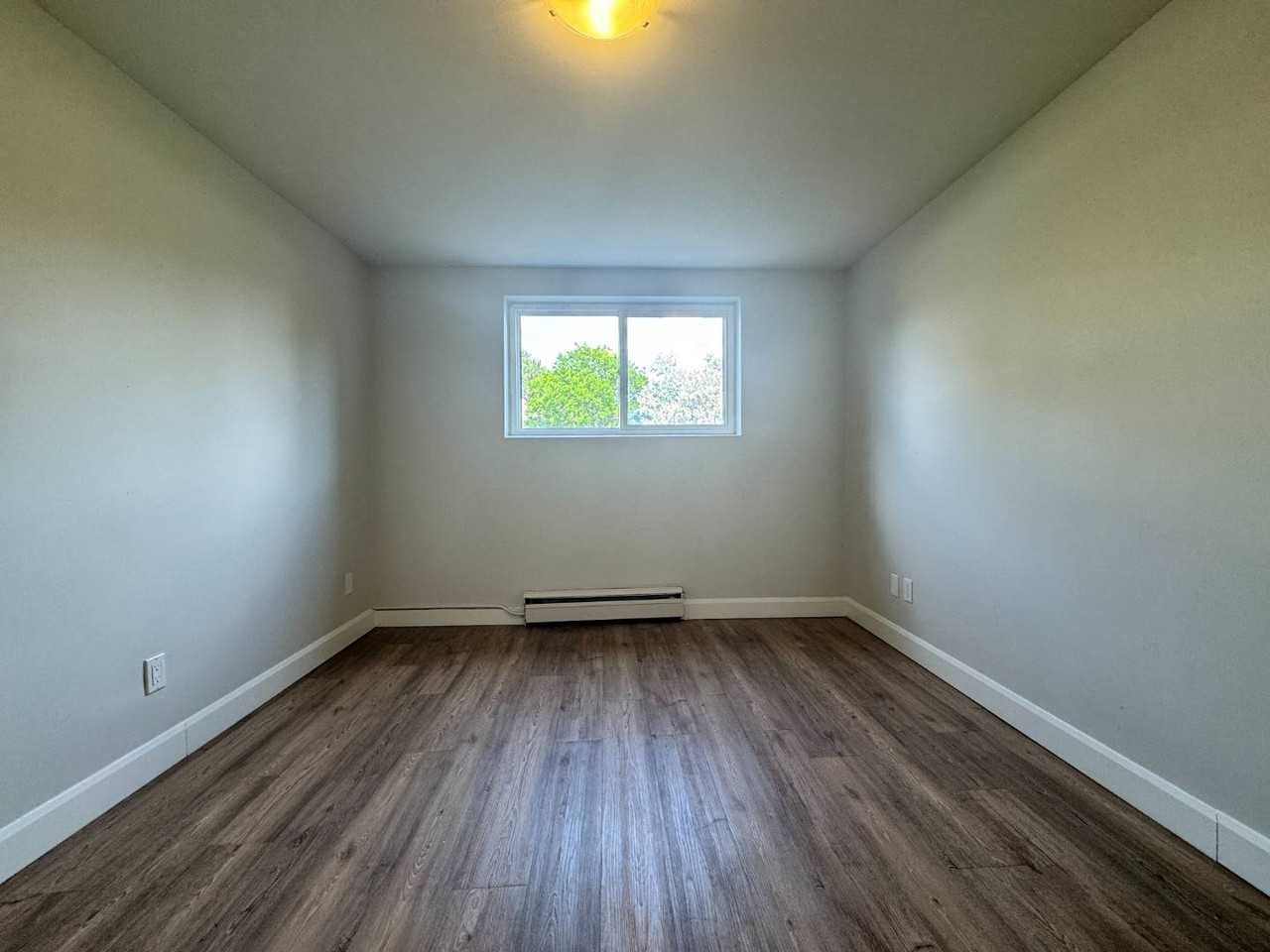 1100 Wellington St - Photo 3 of 10