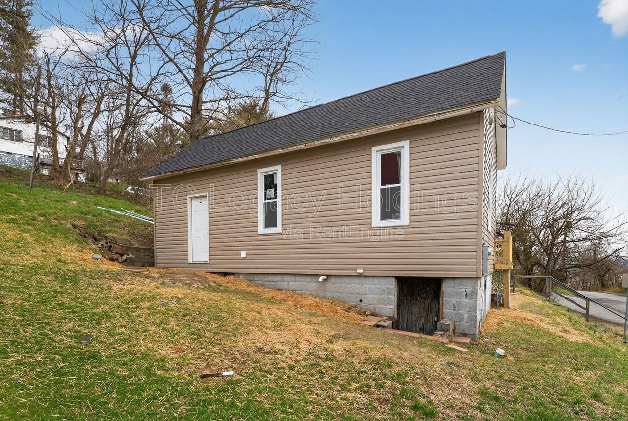 281 View Ave - Photo 4 of 31