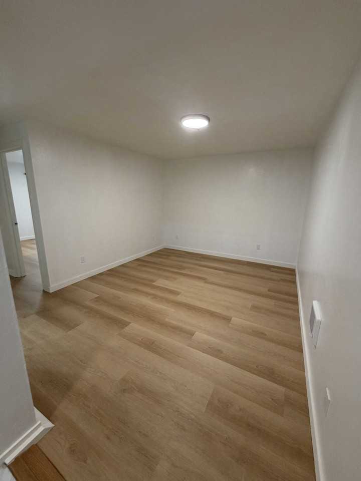 520 36th Ave - Photo 2 of 9