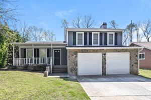 featured image of 3350 Eastwood Trl