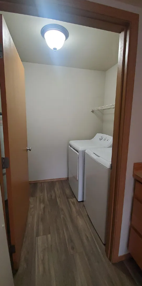 Meridian Terrace Apartments - Photo 4 of 23