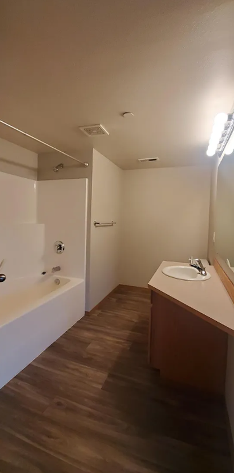 Meridian Terrace Apartments - Photo 6 of 23