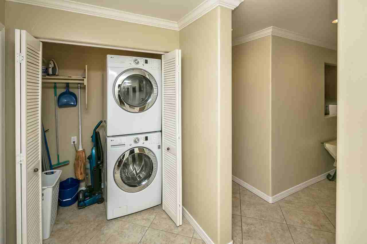 231 Moser Ave #1 - Photo 3 of 28
