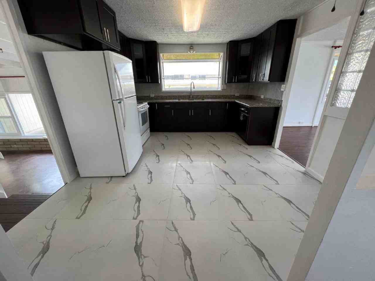 541 Olomana St - Photo 7 of 14