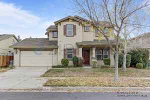 featured image of 4632 Hutchinson Ln