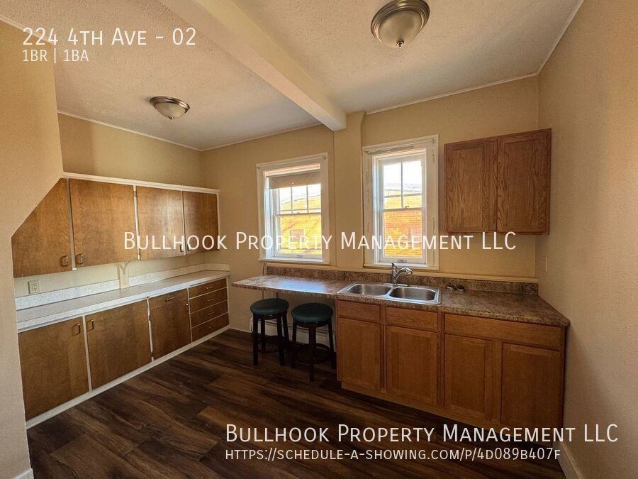 224 4th Ave #02 - Photo 5 of 12