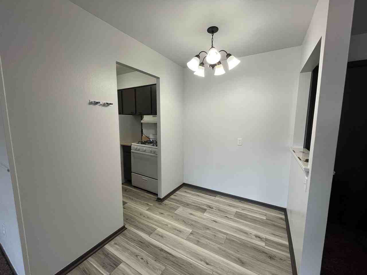 10628  W Dakota St. - Photo 4 of 26