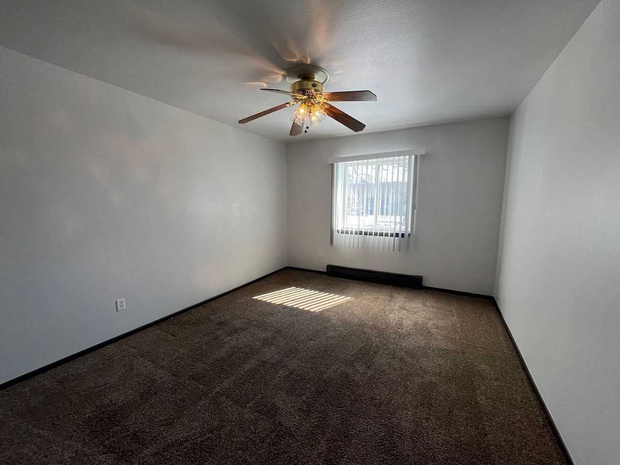 10628  W Dakota St. - Photo 5 of 26