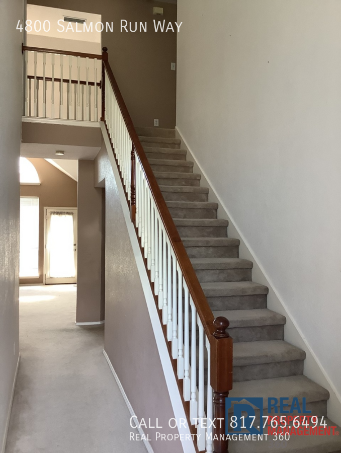 4800 Salmon Run Way - Photo 6 of 9