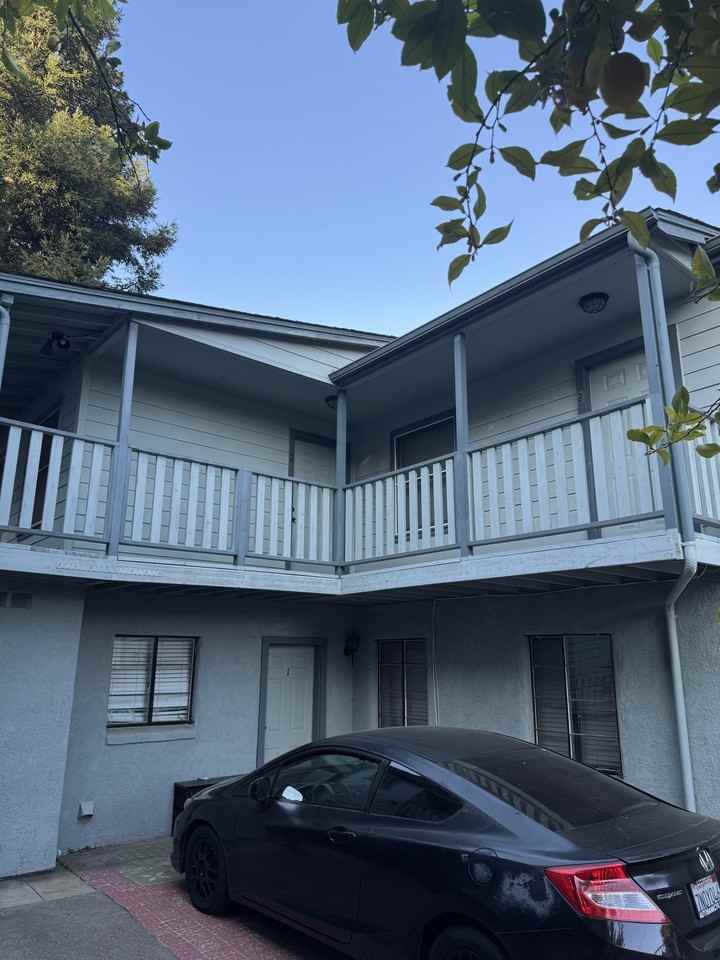 1009 Solons Aly #2 - Photo 3 of 16