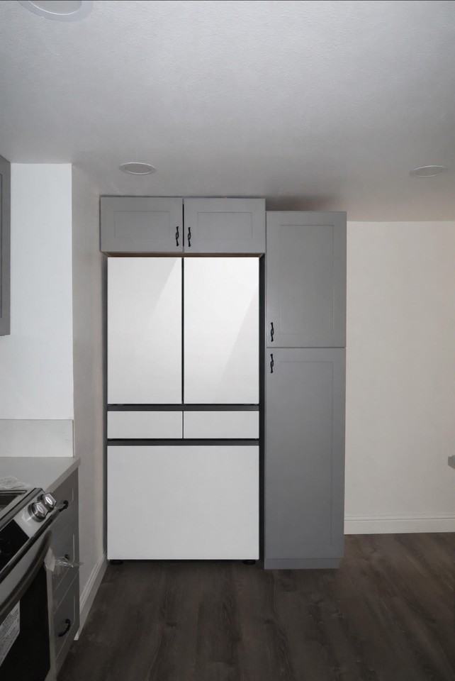 2427 J St #1 - Photo 2 of 11