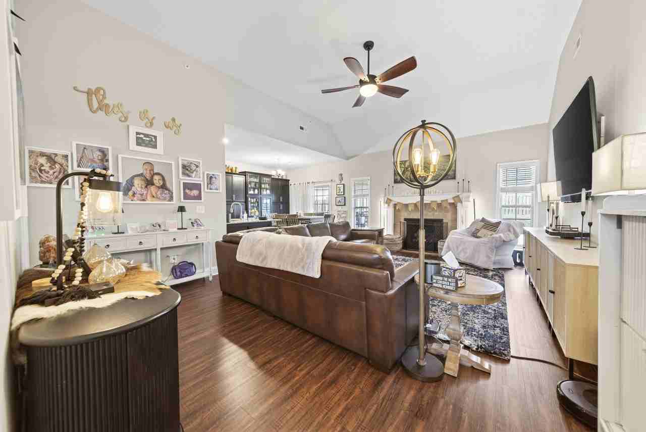 163 Gabriella Ct #NA - Photo 3 of 50