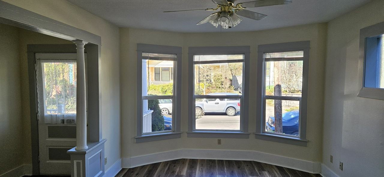 72 Ne Thompson St #72 - Photo 4 of 18