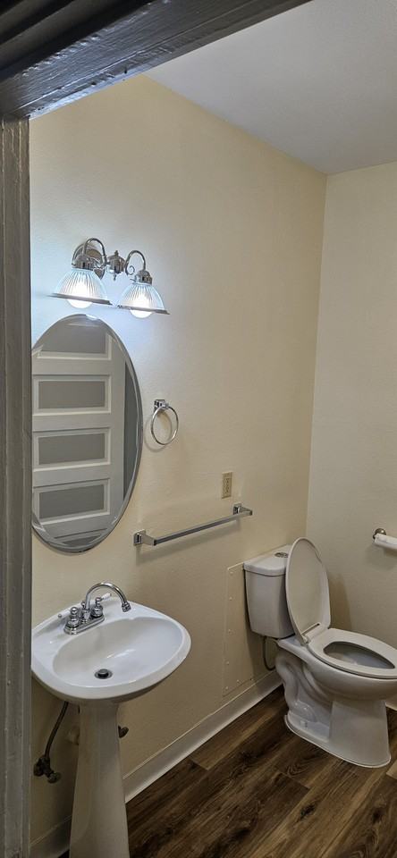 72 Ne Thompson St #72 - Photo 6 of 18