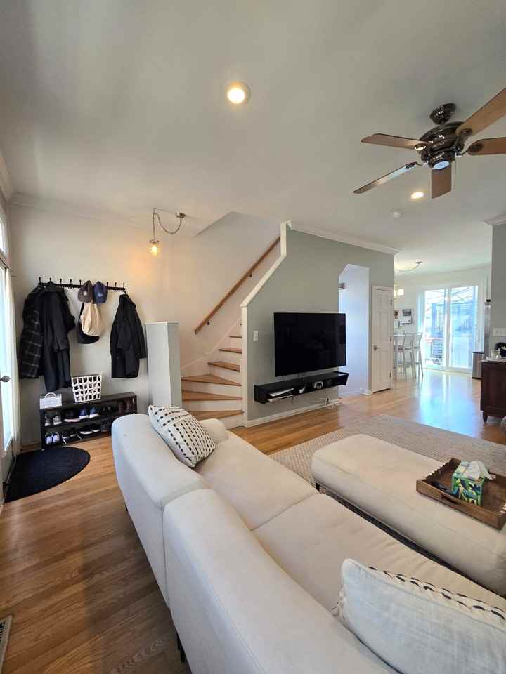 1731 W Crystal St #A - Photo 3 of 38