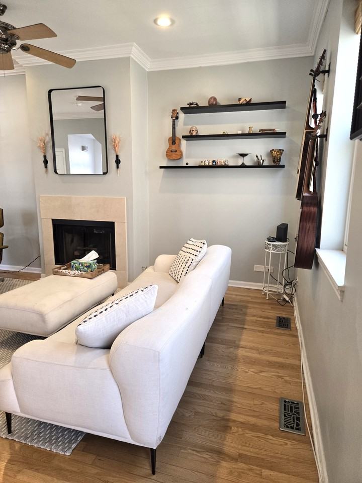 1731 W Crystal St #A - Photo 4 of 38