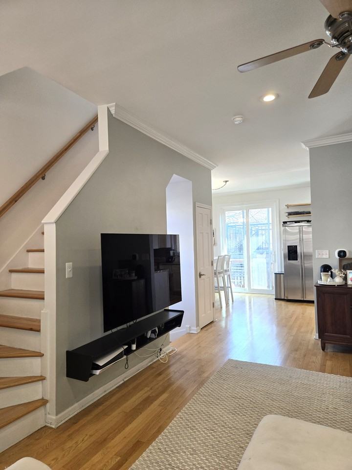 1731 W Crystal St #A - Photo 5 of 38