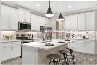 26052 Woven Wicker Bnd - Photo 1 of 1