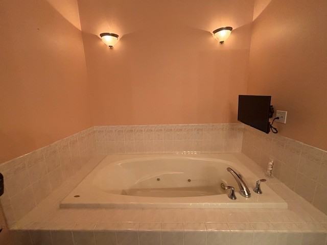 690 Hillside Ave #NA - Photo 7 of 8