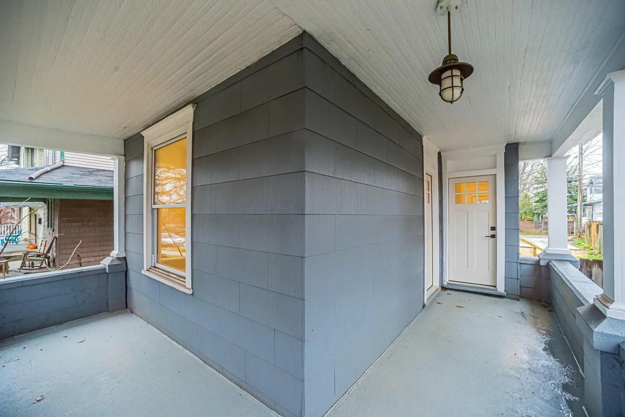 2440 Summit St #NA - Photo 2 of 14