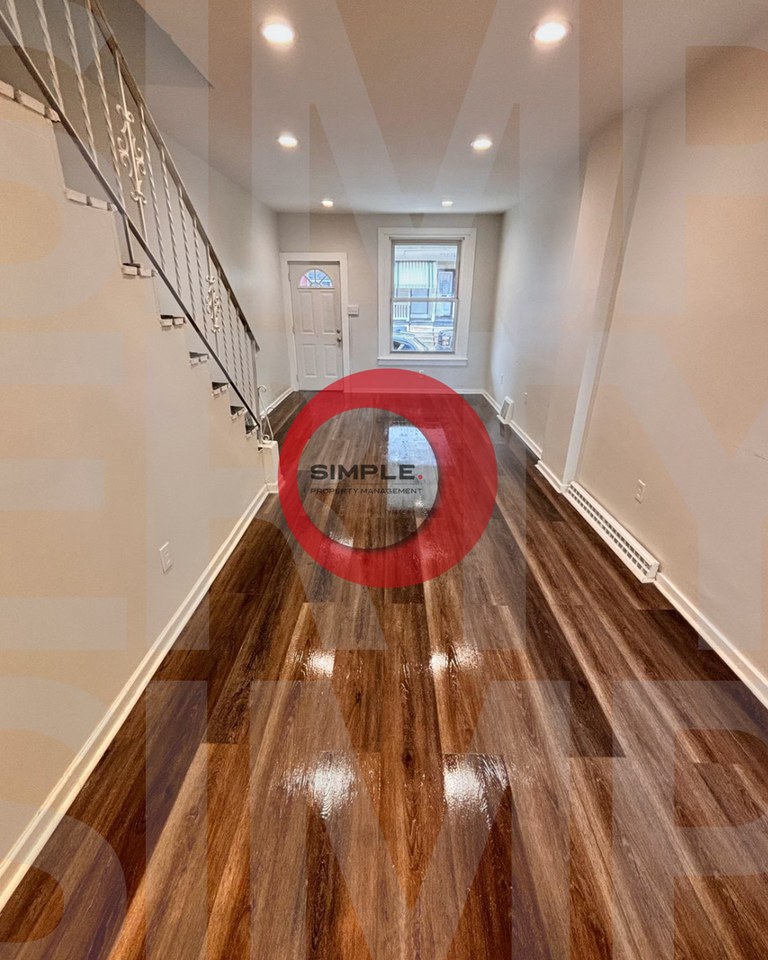 1146 Locust St - Photo 3 of 13