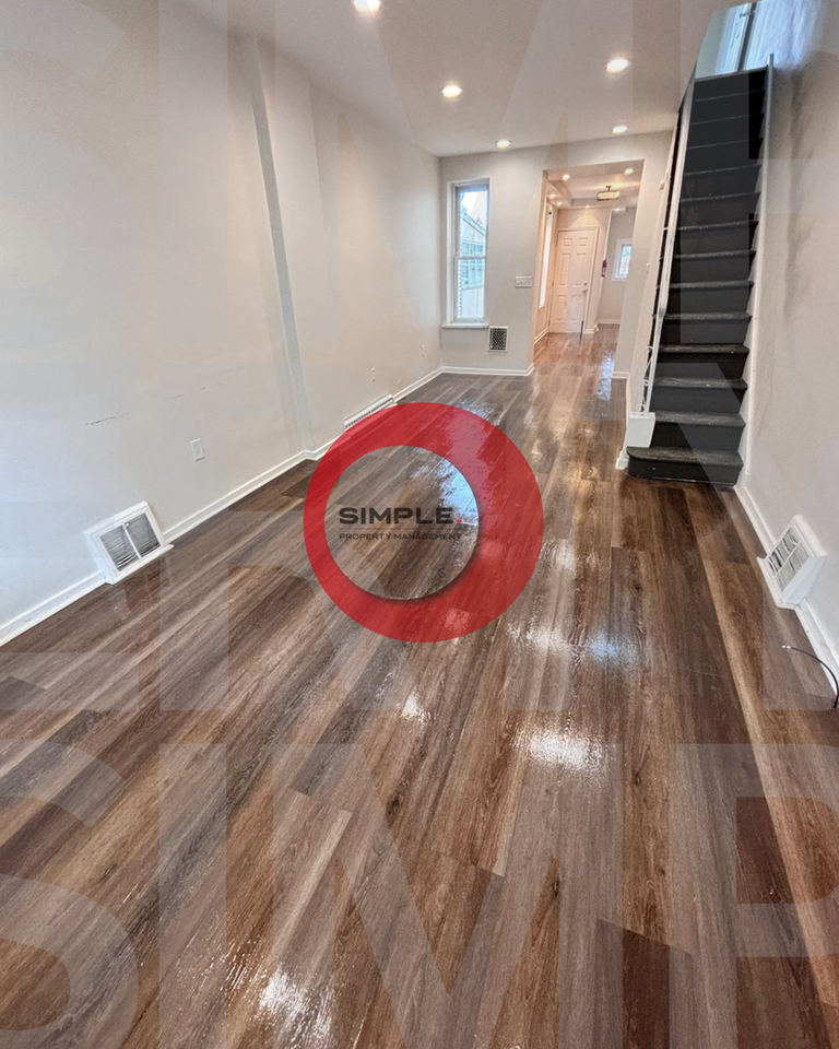 1146 Locust St - Photo 4 of 13