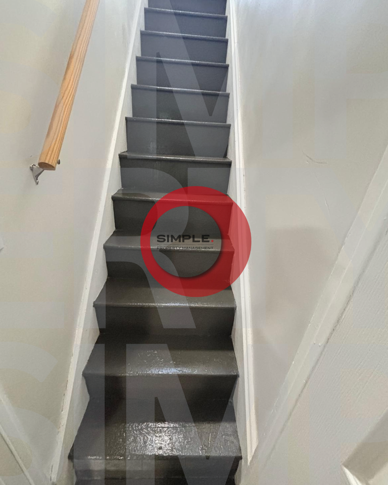 1146 Locust St - Photo 5 of 13