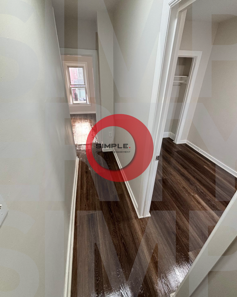 1146 Locust St - Photo 7 of 13