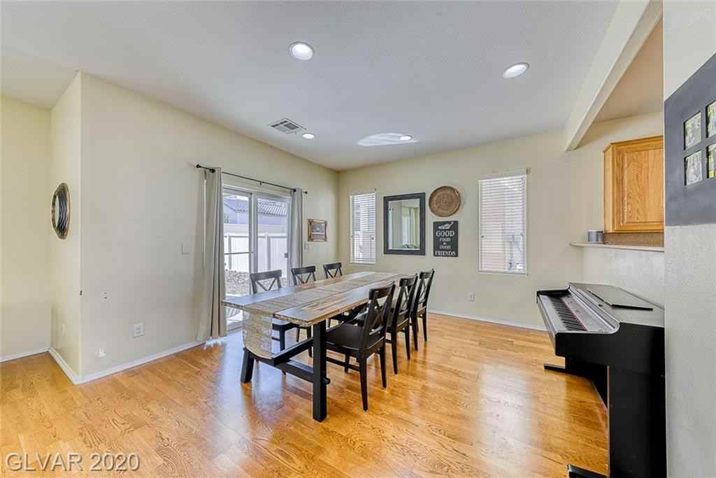 1049 Garnet Ridge Ct - Photo 2 of 32