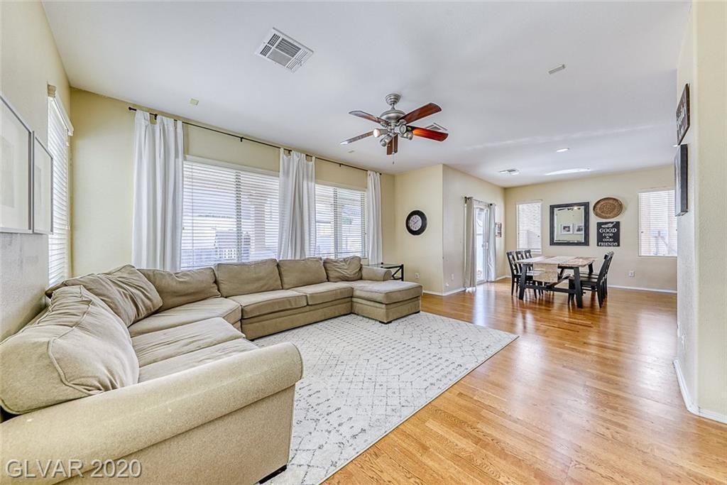 1049 Garnet Ridge Ct - Photo 5 of 32