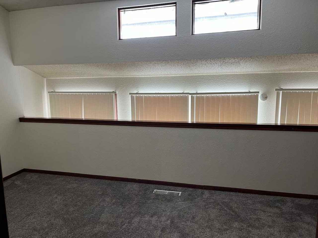 520 Carr Dr - Photo 3 of 15