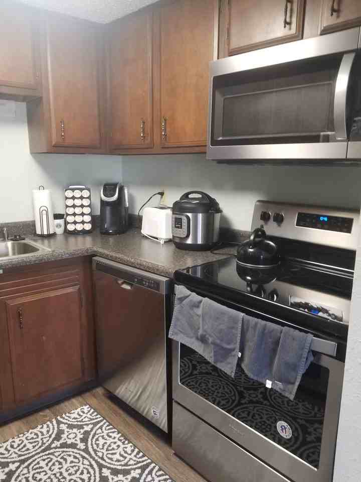 520 Carr Dr - Photo 5 of 15