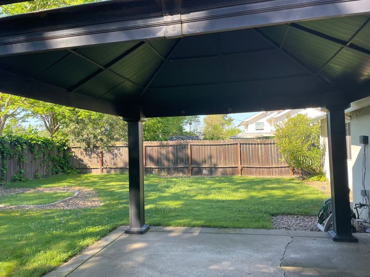 3128 Hempstead Rd - Photo 7 of 14