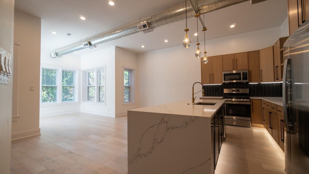 4747 N Beacon St #3N - Photo 6 of 27