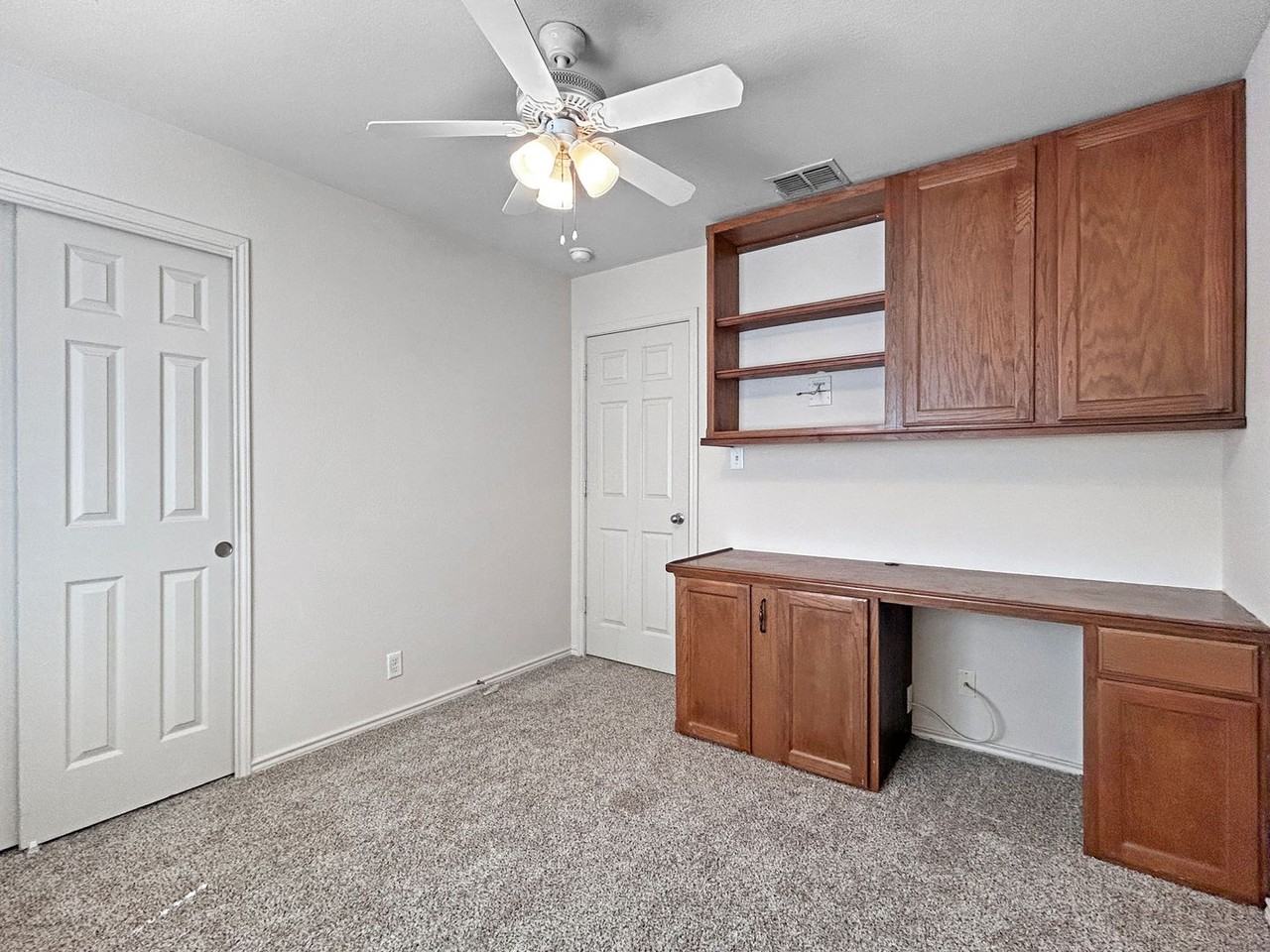 10015 Red Iron Crk - Photo 6 of 24