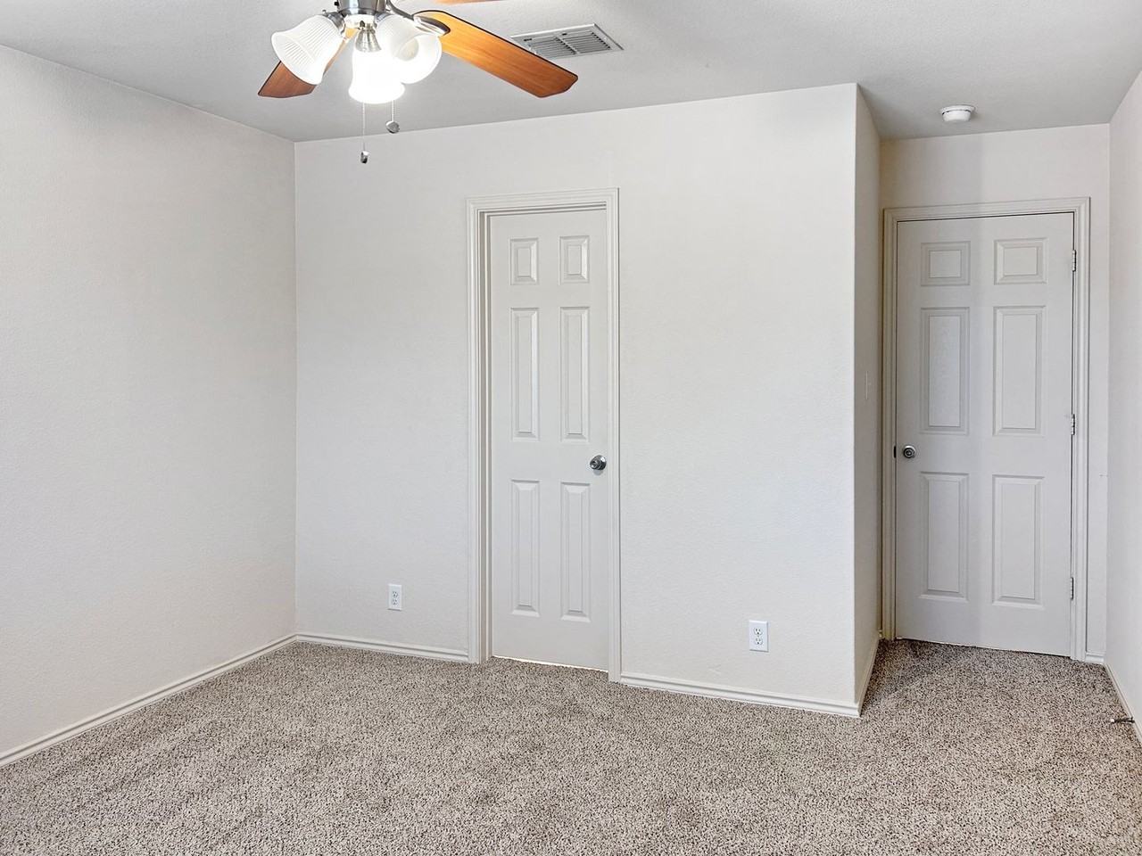 10015 Red Iron Crk - Photo 7 of 24