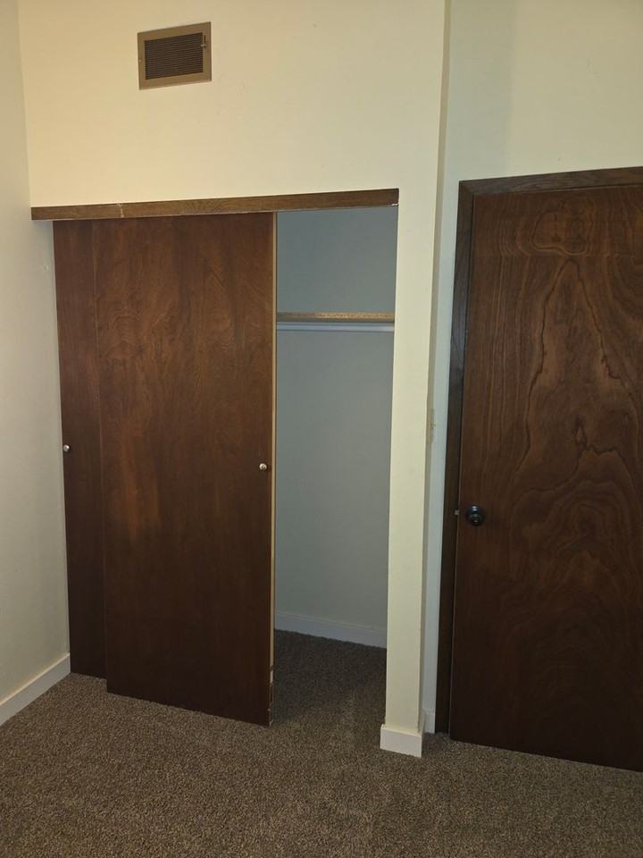 5303 Byrd Ave - Photo 5 of 20