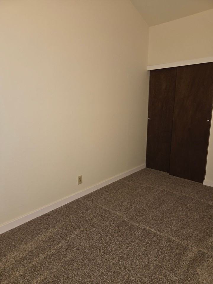 5303 Byrd Ave - Photo 6 of 20