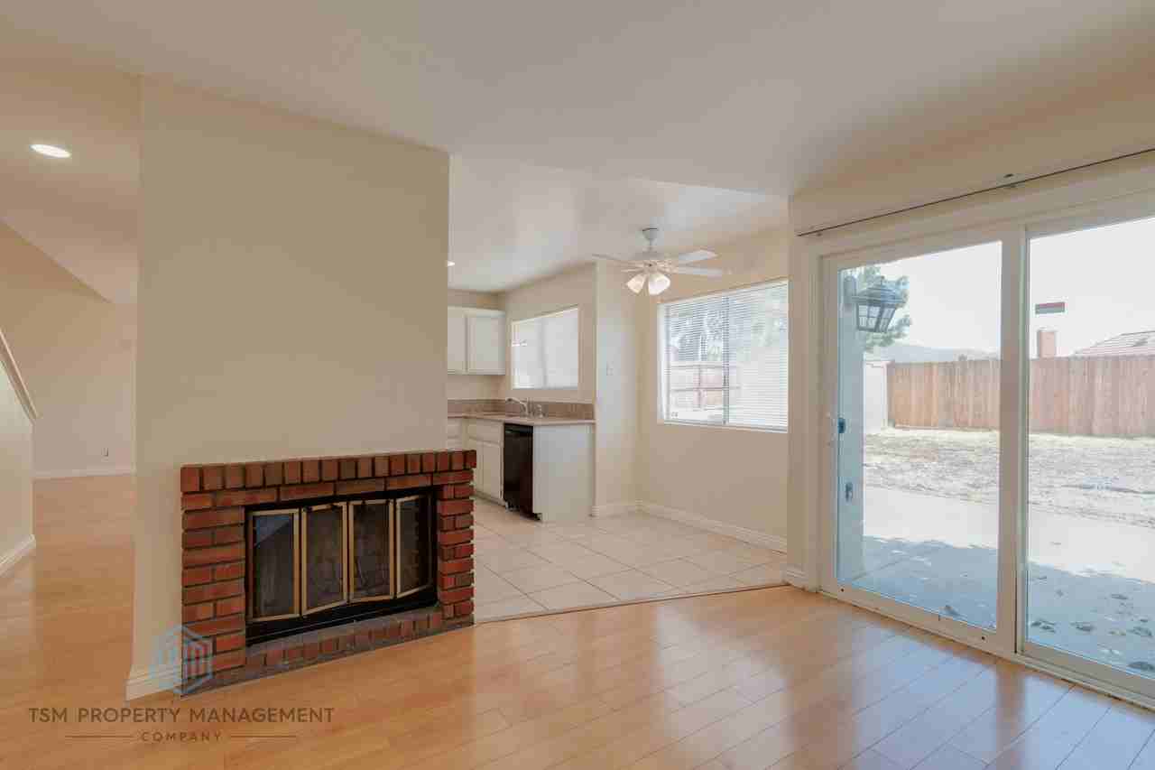 11858 Liverpool Ln - Photo 7 of 19