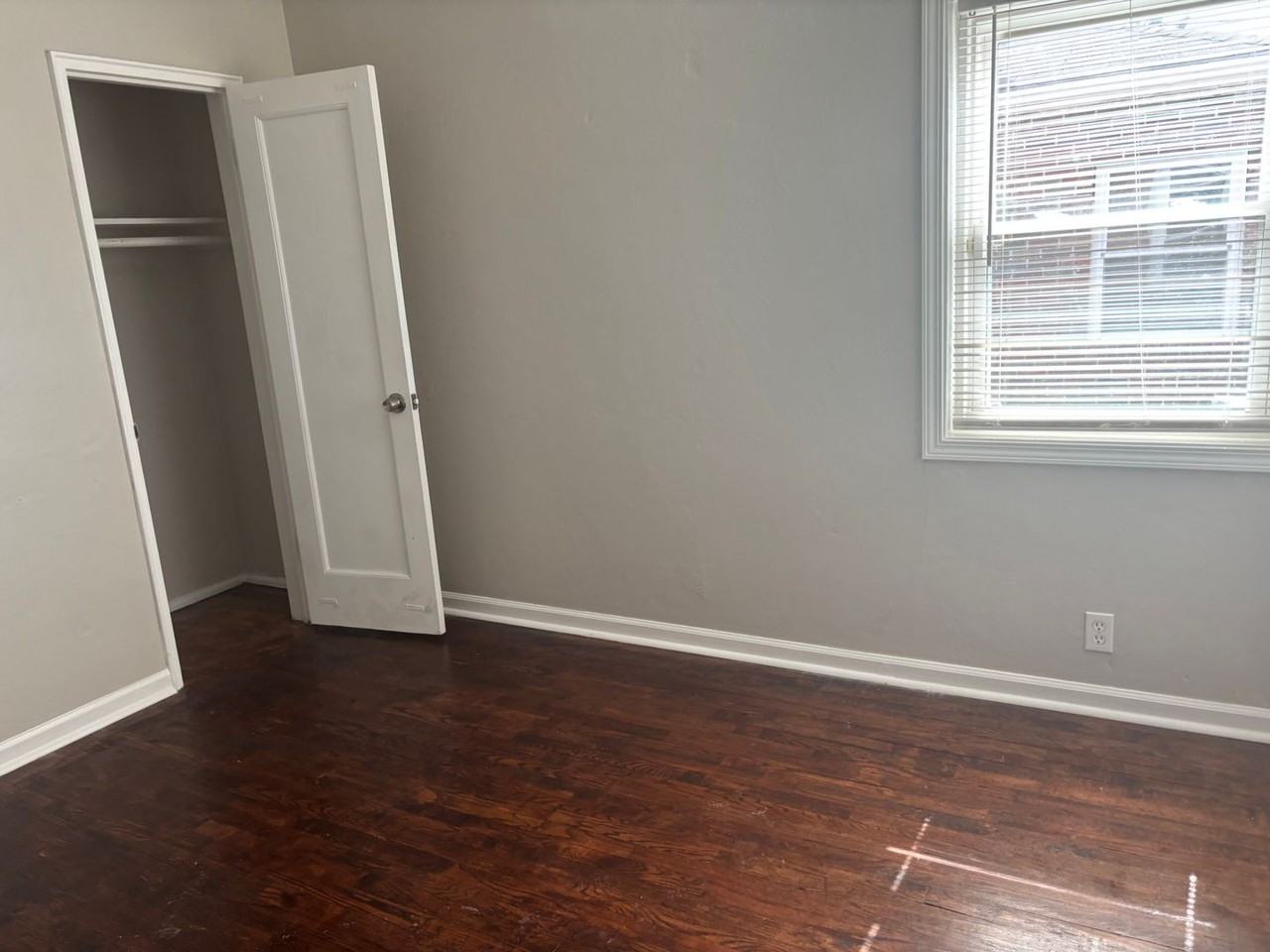 6625 Thurston Ave - Photo 7 of 15