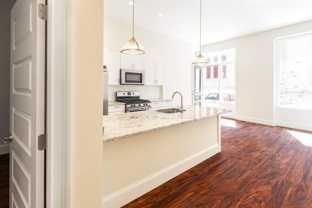 1912 Washington St - Photo 1 of 1