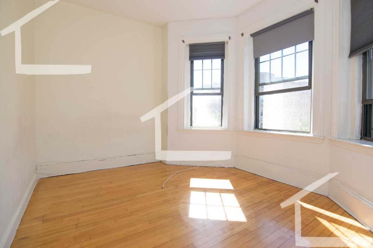 27 Brighton Ave - Photo 3 of 10