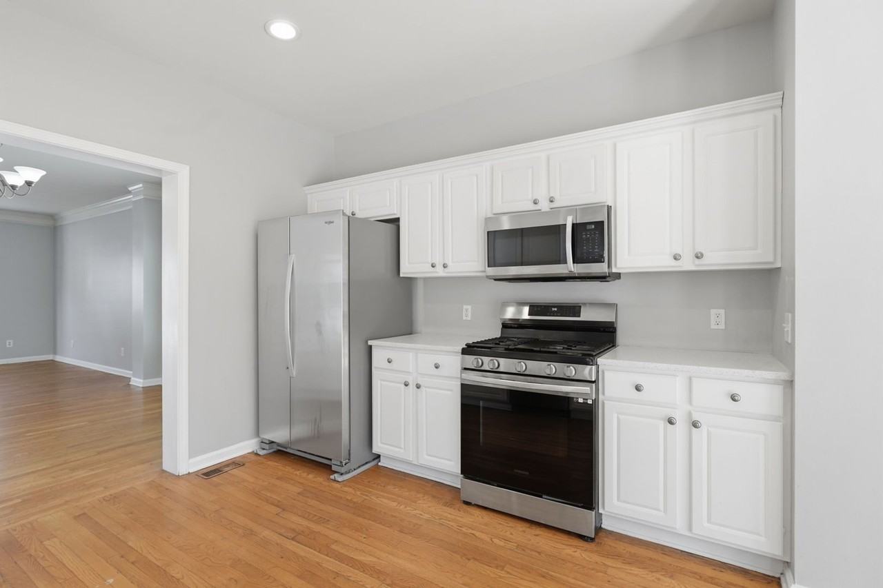 2927 Arbor Creek Ln - Photo 6 of 35